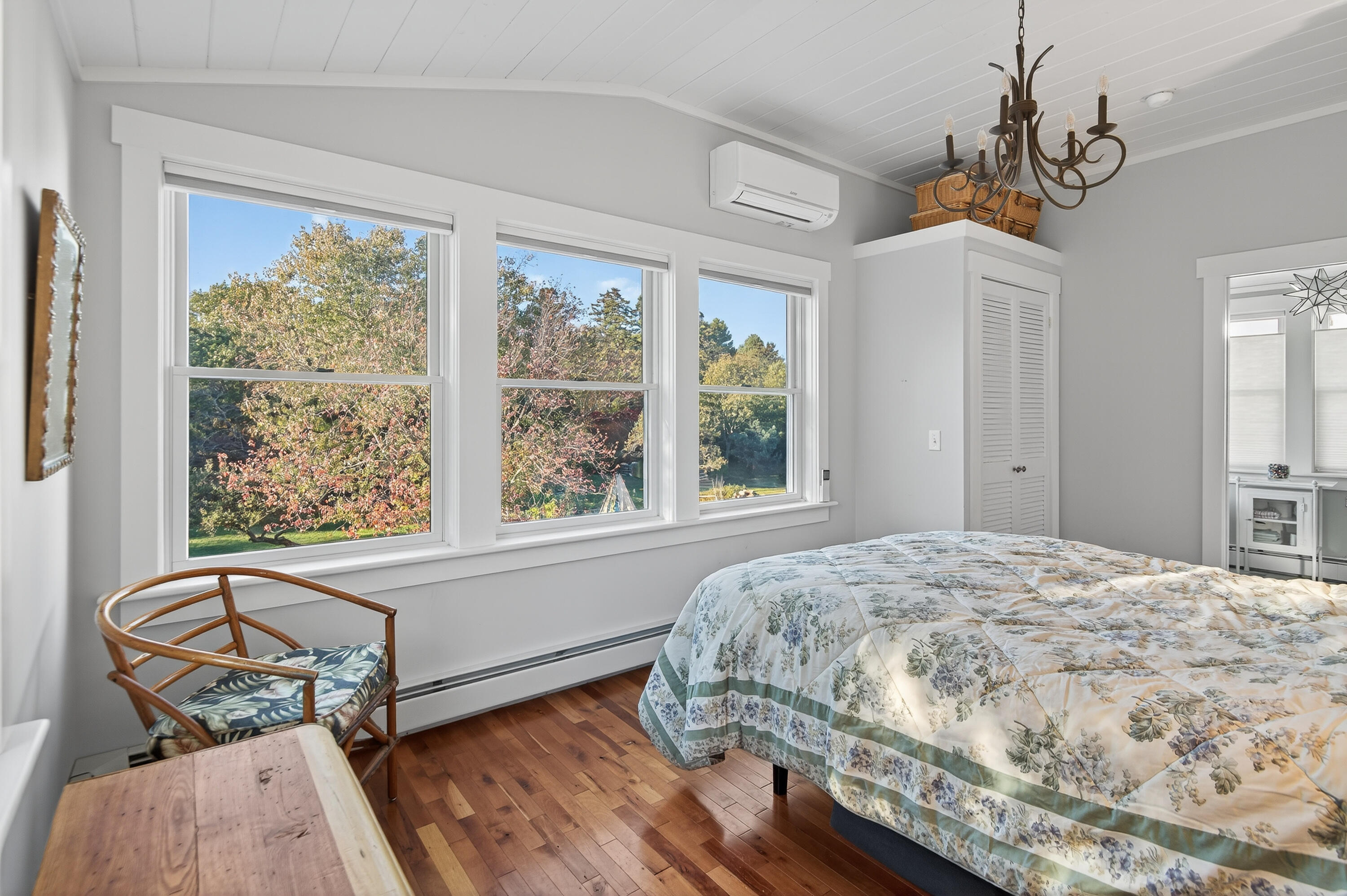 202 Two Lights Road Cape Elizabeth ME 04107