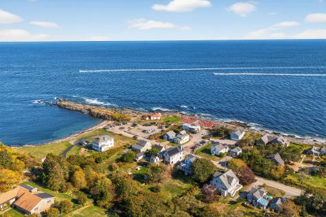 202 Two Lights Road Cape Elizabeth ME 04107