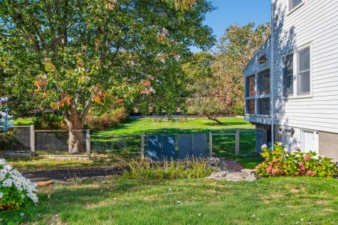 202 Two Lights Road Cape Elizabeth ME 04107