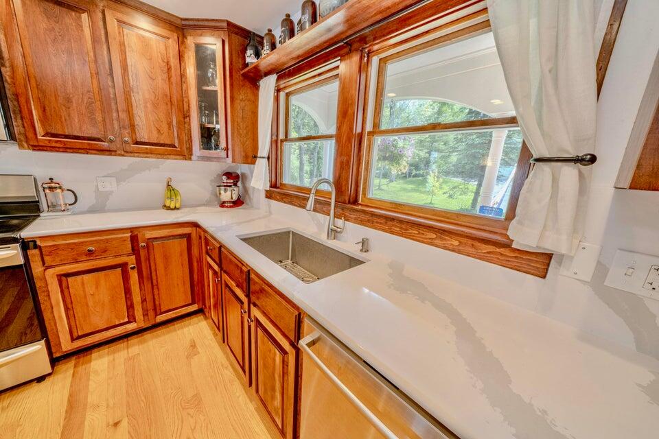 19 Glenview Lane Belfast ME 04915