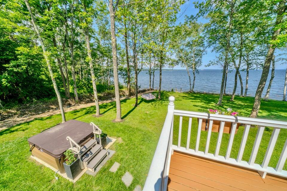 19 Glenview Lane Belfast ME 04915