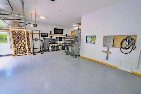 19 Glenview Lane Belfast ME 04915