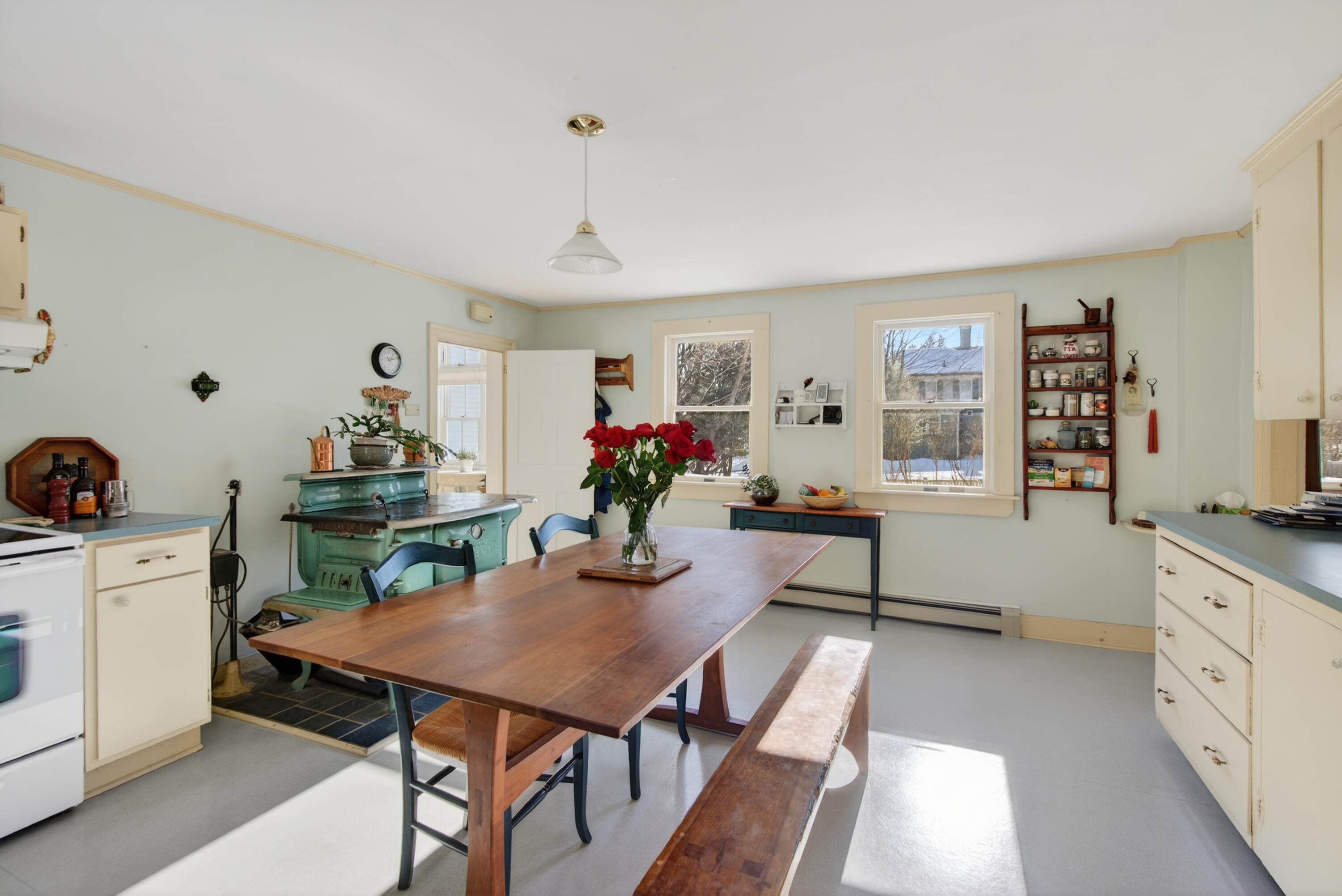 18 Portland Street Yarmouth ME 04096