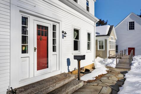 18 Portland Street Yarmouth ME 04096