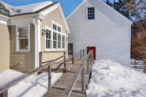 18 Portland Street Yarmouth ME 04096