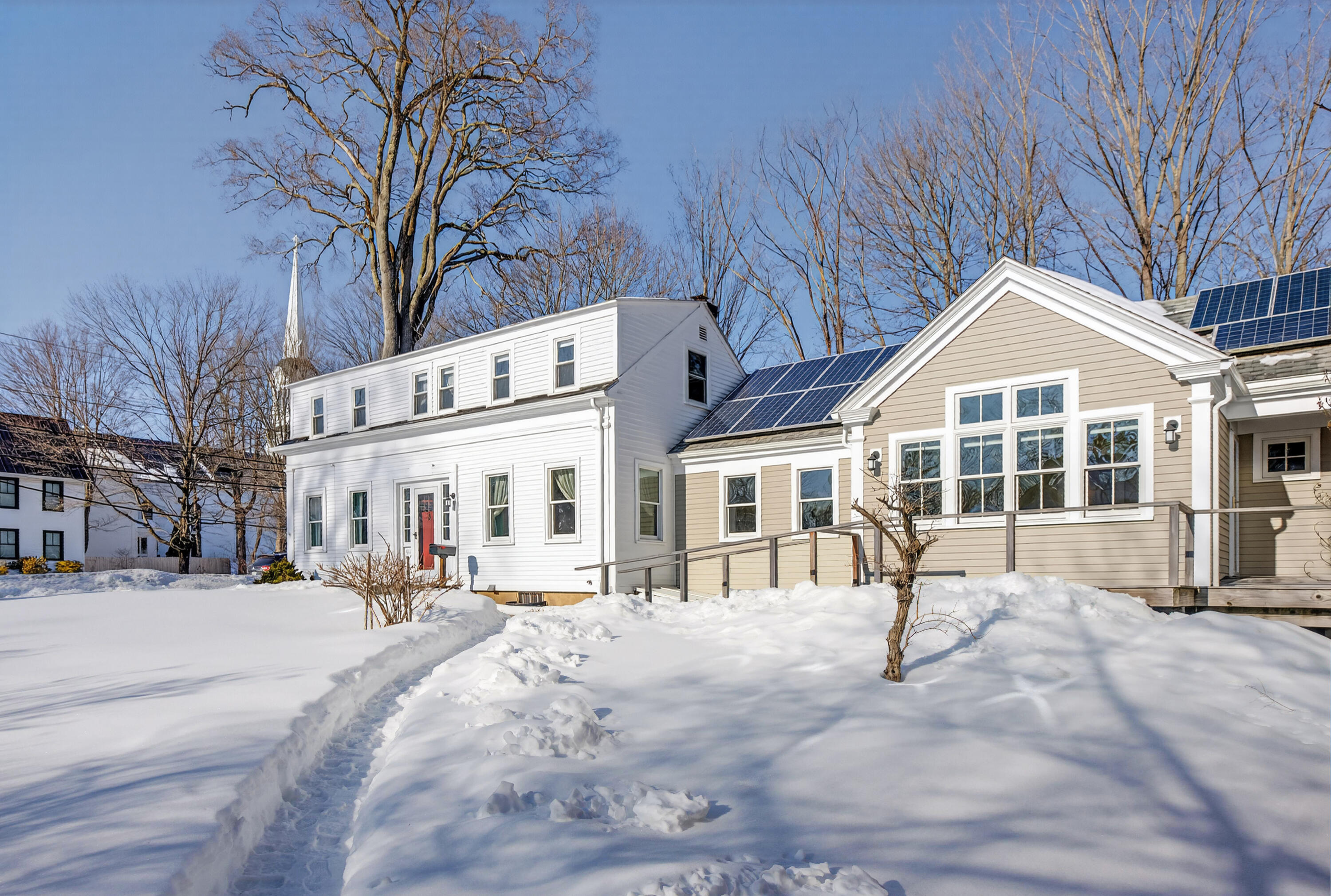 18 Portland Street Yarmouth ME 04096