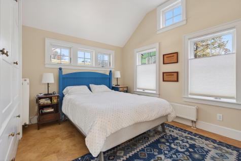 18 Portland Street Yarmouth ME 04096