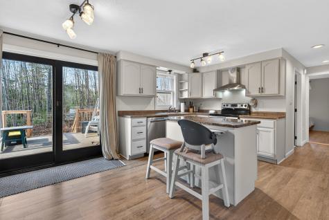 8 Jesse Circle Sanford ME 04073