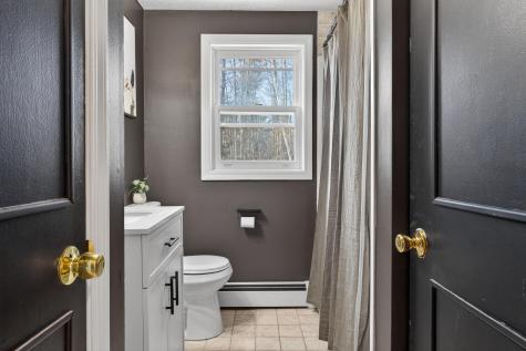 8 Jesse Circle Sanford ME 04073