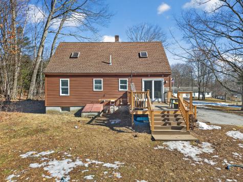 8 Jesse Circle Sanford ME 04073