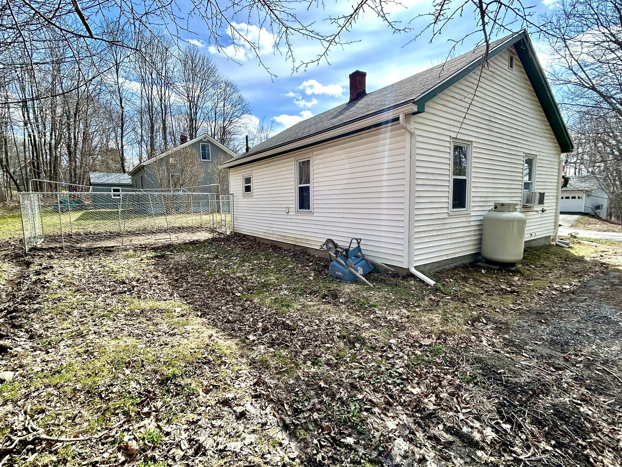 19 Elm Street Dexter ME 04930