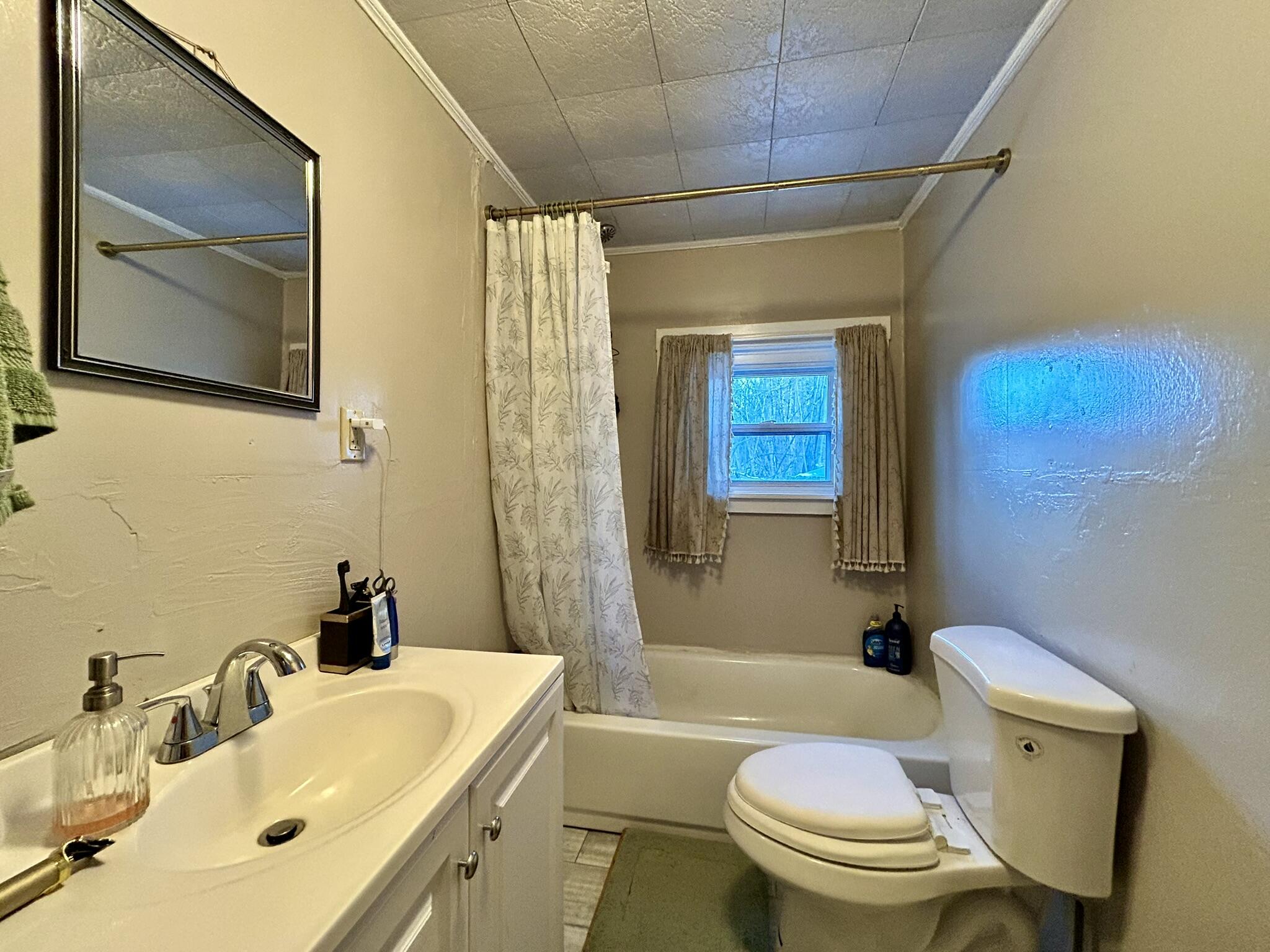19 Elm Street Dexter ME 04930