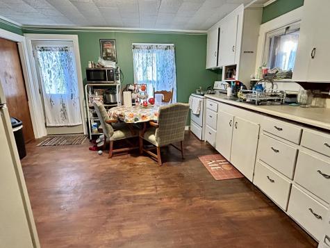19 Elm Street Dexter ME 04930