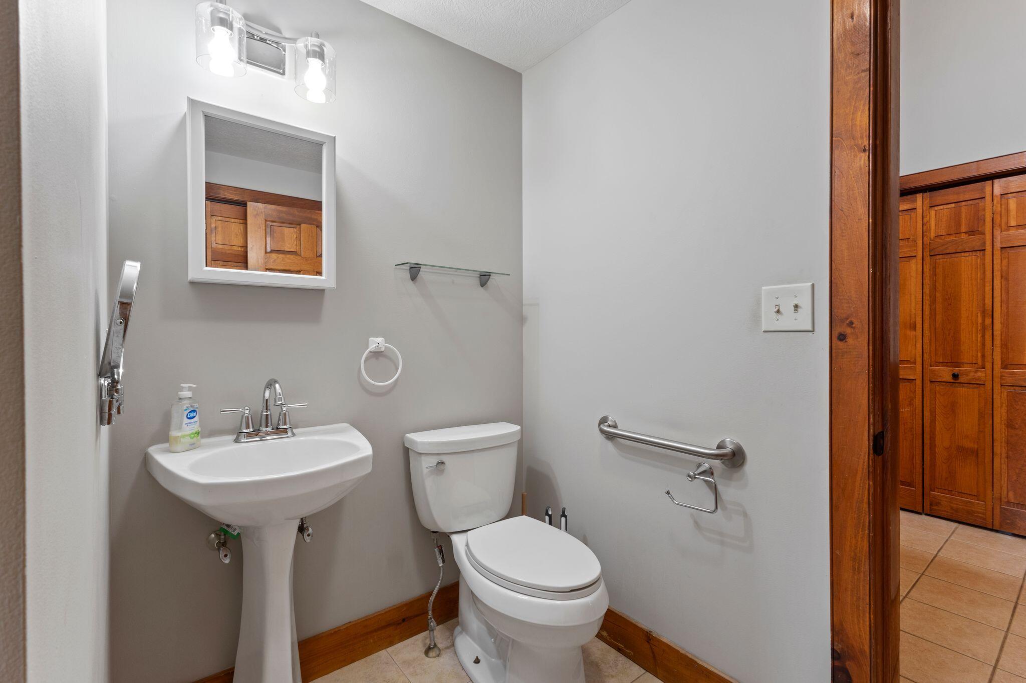 3 Gulliver Drive Sanford ME 04073