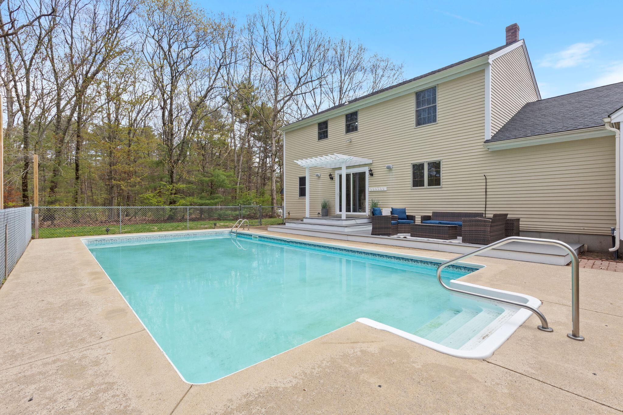 3 Gulliver Drive Sanford ME 04073