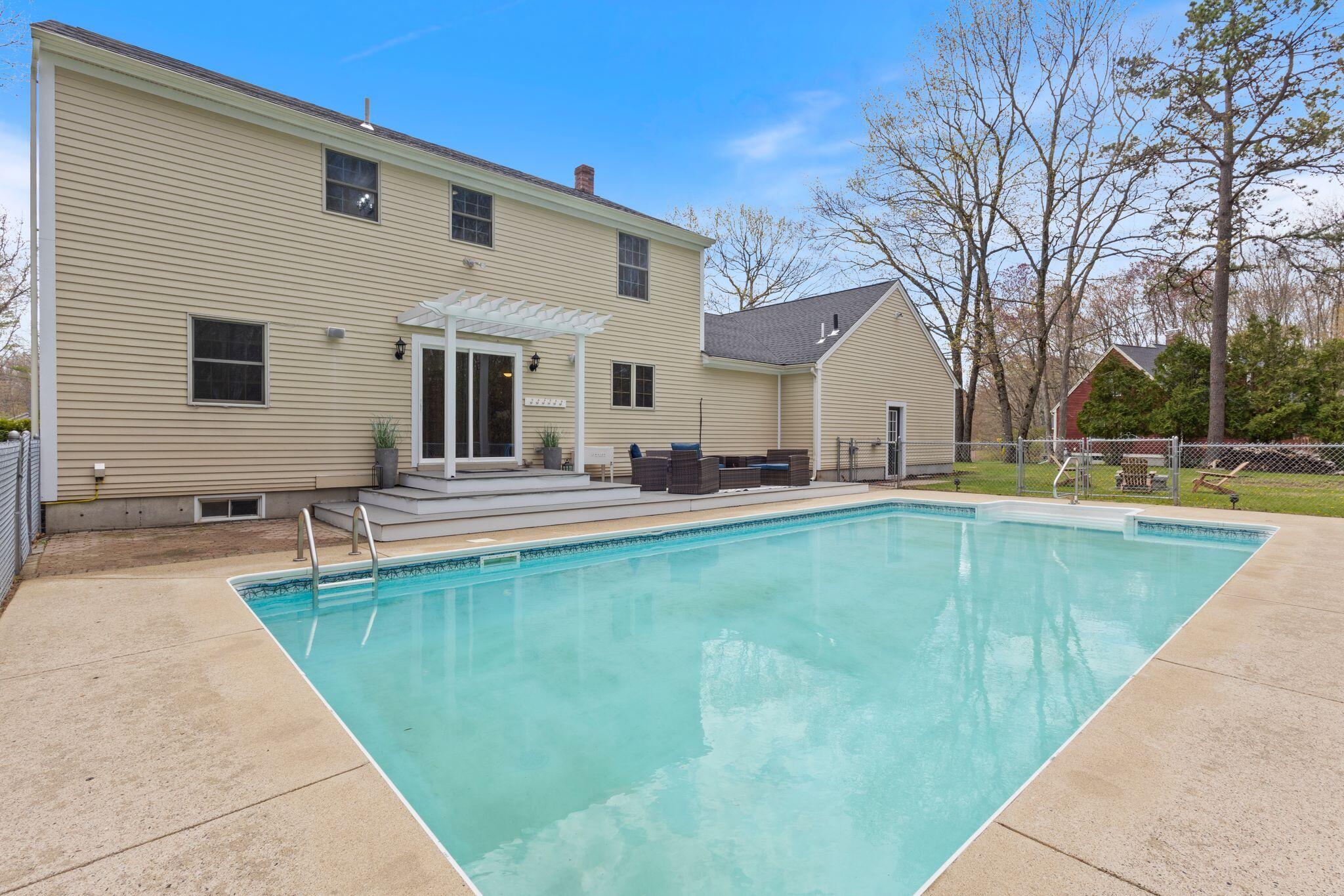3 Gulliver Drive Sanford ME 04073