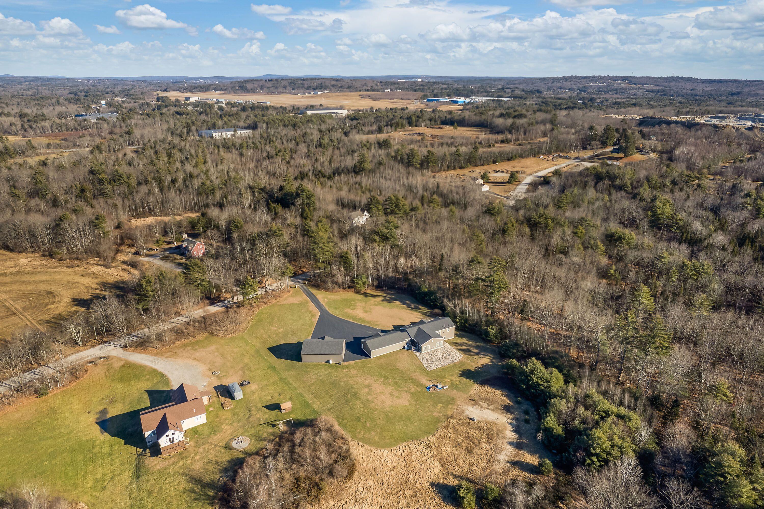 586 Foster Road Auburn ME 04210