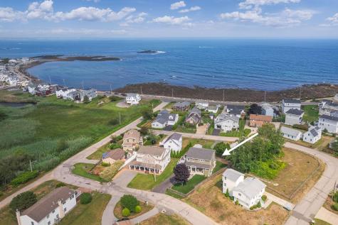 42 Seaview Drive Wells ME 04090