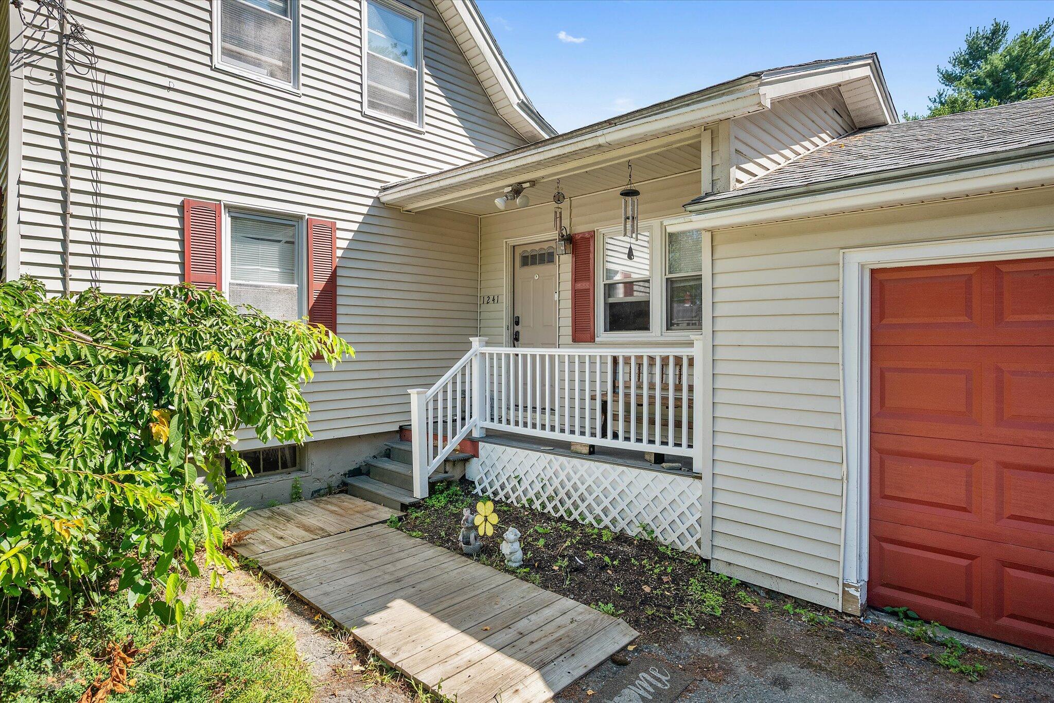 1241 N Main Street Brewer ME 04412