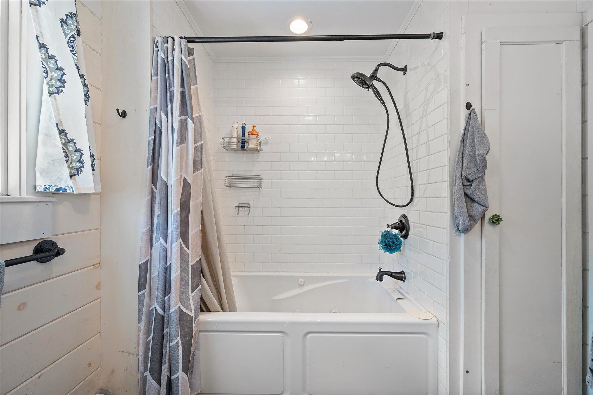 1241 N Main Street Brewer ME 04412