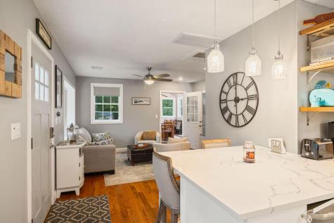 24 Dragon Back Road Naples ME 04055