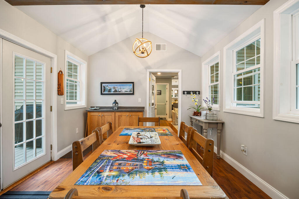 24 Dragon Back Road Naples ME 04055