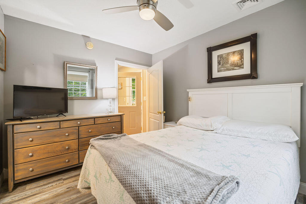 24 Dragon Back Road Naples ME 04055