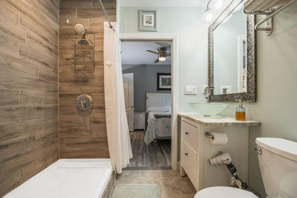 24 Dragon Back Road Naples ME 04055