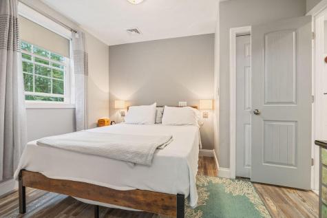 24 Dragon Back Road Naples ME 04055