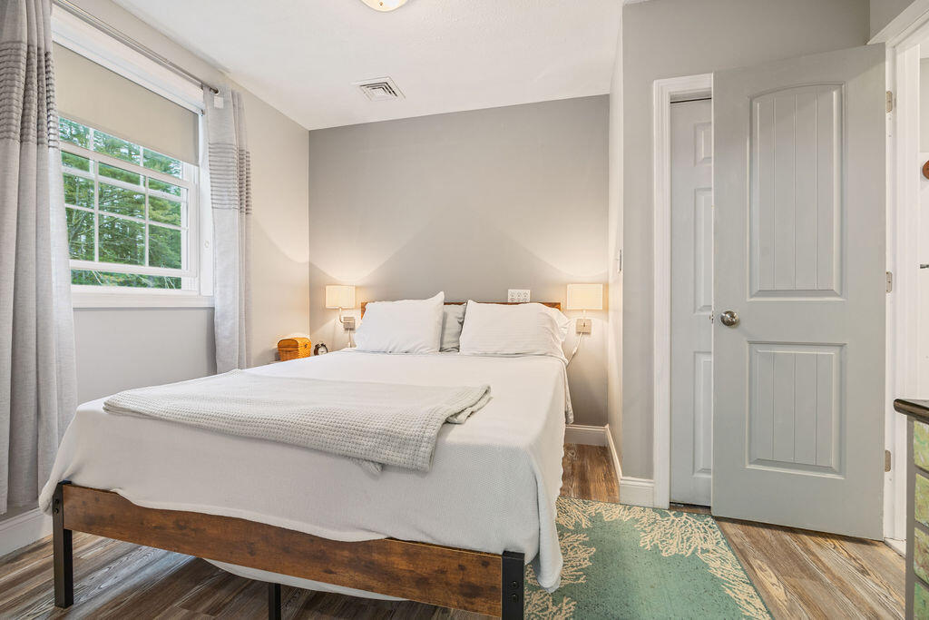 24 Dragon Back Road Naples ME 04055