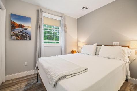 24 Dragon Back Road Naples ME 04055