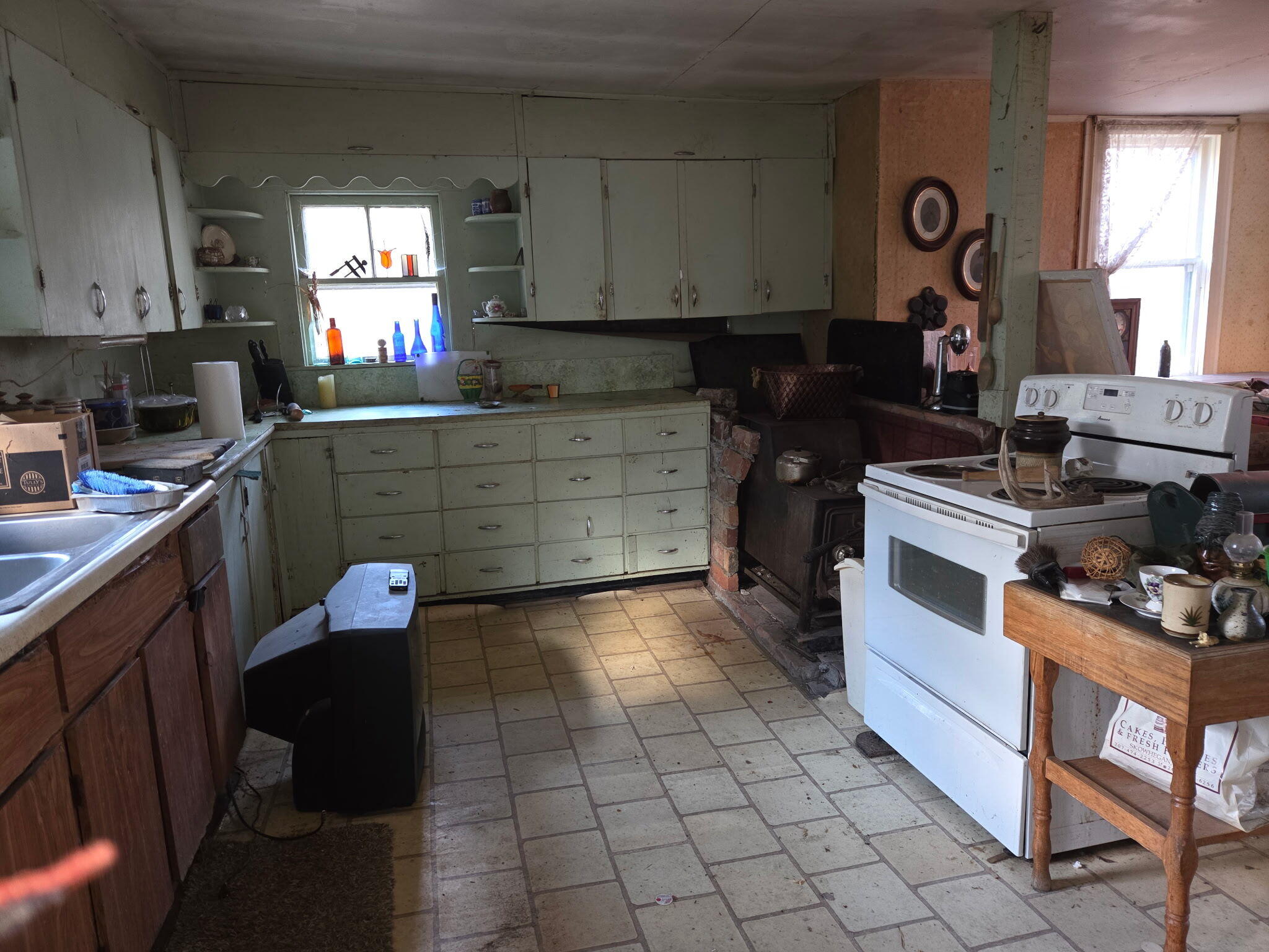 489 Back Road Skowhegan ME 04976