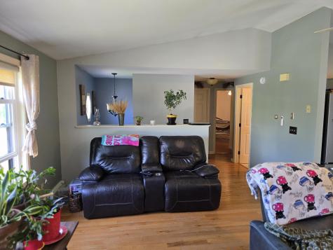 5 Roland Avenue Lewiston ME 04240