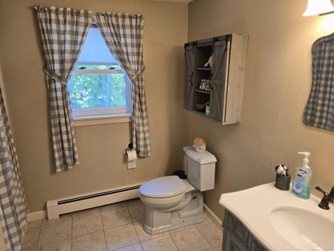 5 Roland Avenue Lewiston ME 04240