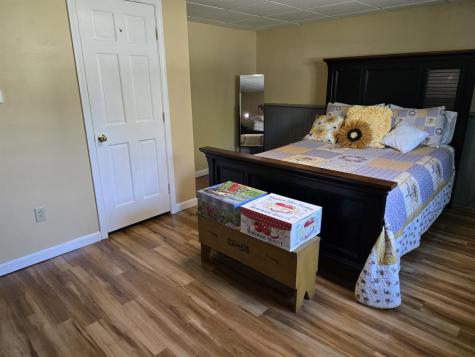 5 Roland Avenue Lewiston ME 04240