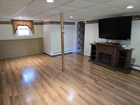 5 Roland Avenue Lewiston ME 04240