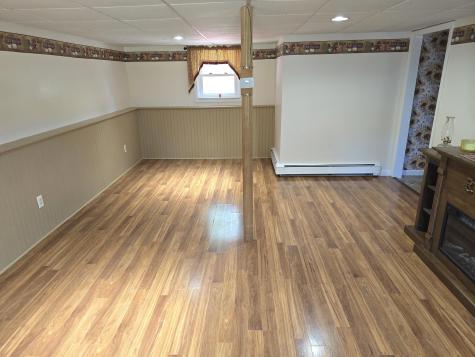 5 Roland Avenue Lewiston ME 04240