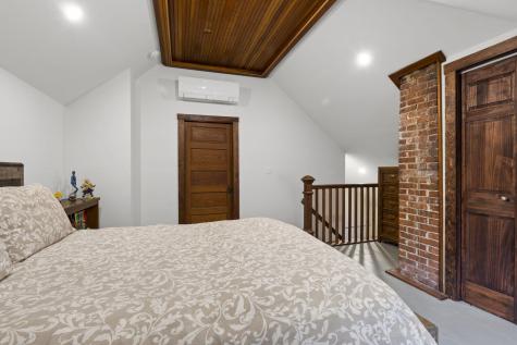 15 Amherst Street Portland ME 04103
