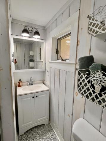 24 Creek Road Bremen ME 04551