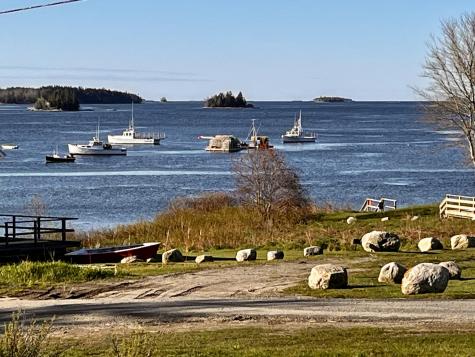 24 Creek Road Bremen ME 04551