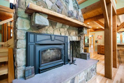 37 Cobb Road Raymond ME 04071