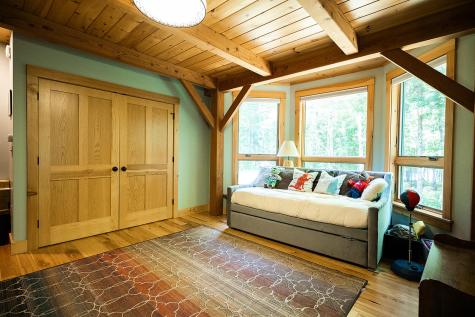 37 Cobb Road Raymond ME 04071