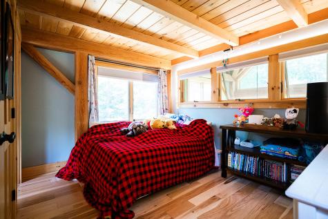 37 Cobb Road Raymond ME 04071