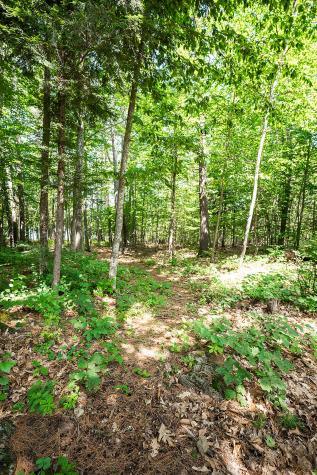 37 Cobb Road Raymond ME 04071