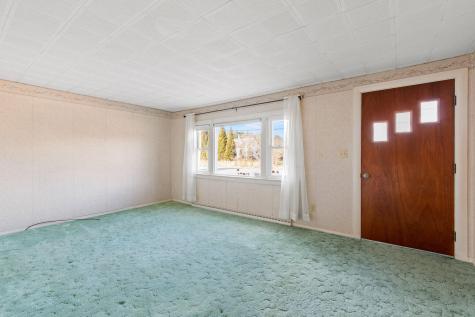 107 W Gray Road Gray ME 04039