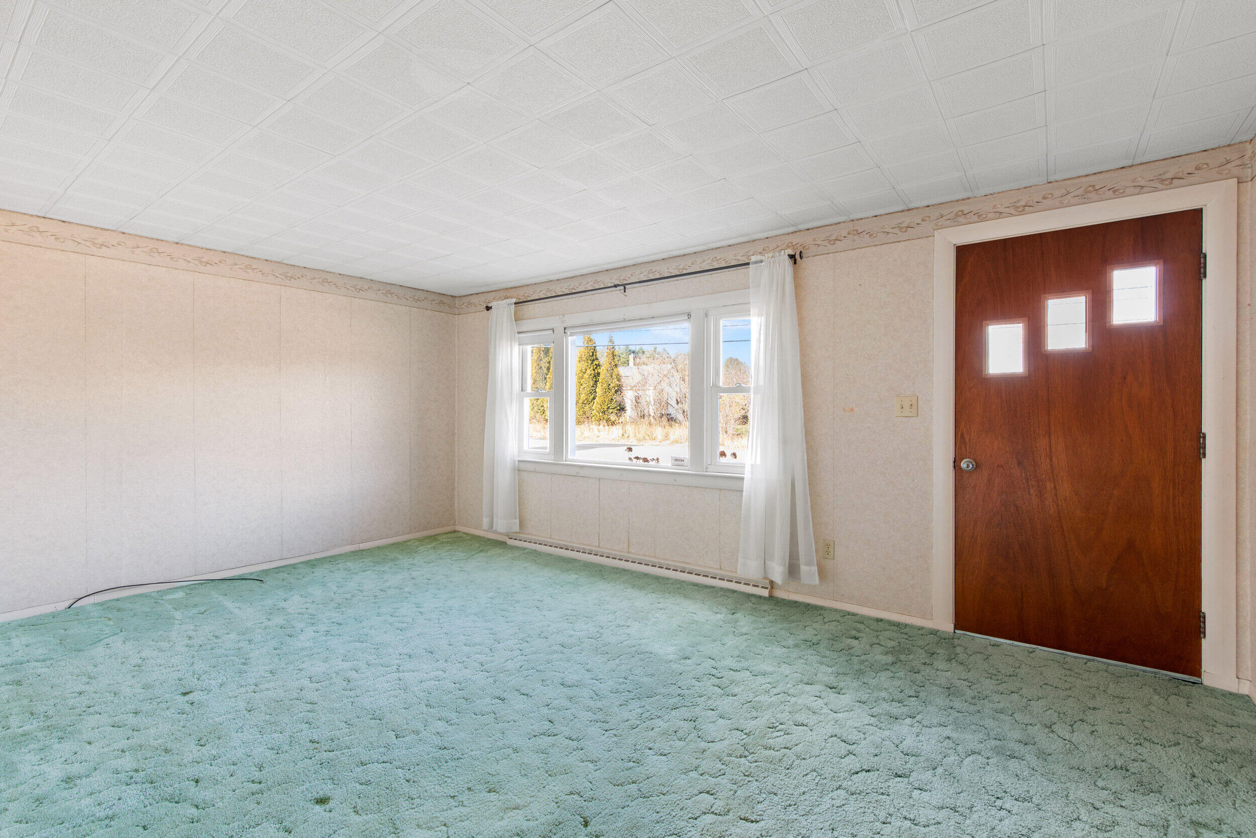 107 W Gray Road Gray ME 04039