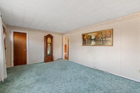 107 W Gray Road Gray ME 04039