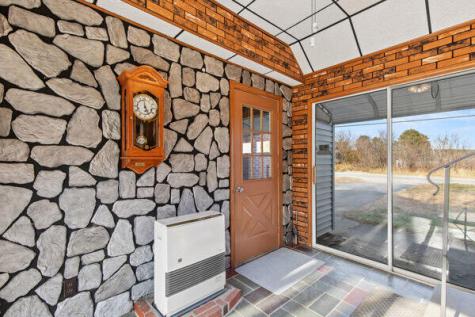 107 W Gray Road Gray ME 04039