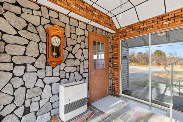 107 W Gray Road Gray ME 04039