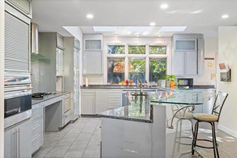 224 Parkway S Brewer ME 04412